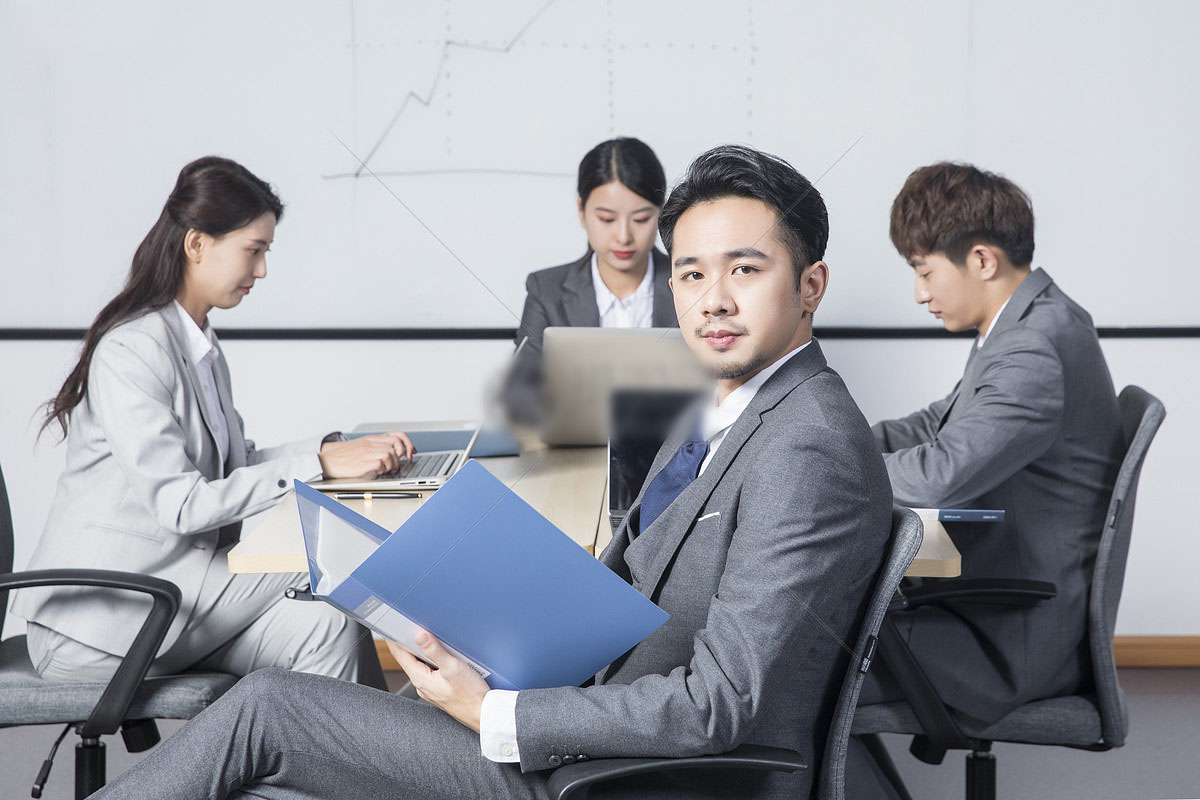 图6靖西制衣厂木乐服装厂款式